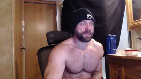 Snapshot of 9fat_inches chatting on January 25, 7:39 pm 9 fat inches online show from January 25, 7:39 pm