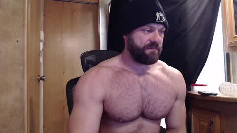 Snapshot of 9fat_inches chatting on January 27, 7:13 pm 9 fat inches online show from January 27, 7:13 pm