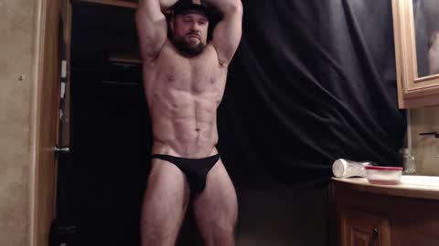 Snapshot of 9fat_inches chatting on February 8, 4:03 am 9 fat inches online show from February 8, 4:03 am