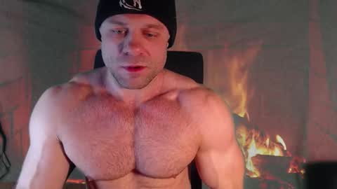 Snapshot of 9fat_inches chatting on February 17, 4:20 am 9 fat inches online show from February 17, 4:20 am