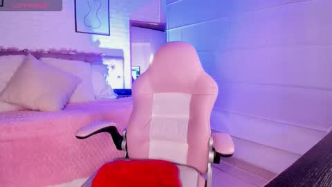 Aby online show from March 25, 1:06 pm