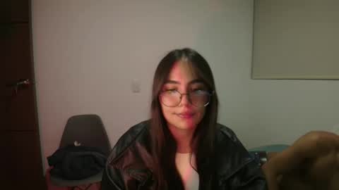 Snapshot of _abbyyyy_ chatting on April 26, 2:53 am abby 3 online show from April 26, 2:53 am