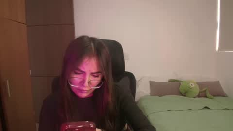 Snapshot of _abbyyyy_ chatting on June 4, 5:41 pm abby 3 online show from June 4, 5:41 pm
