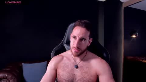 _adamcoper_ online show from April 18, 4:55 pm