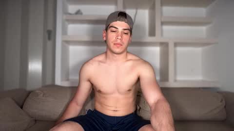 _aesthetic online show from September 22, 8:33 pm