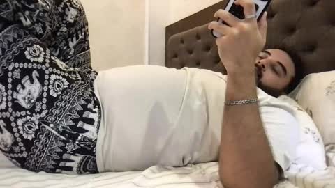 Snapshot of _alan_bear_ chatting on April 16, 7:31 am Alan online show from April 16, 7:31 am