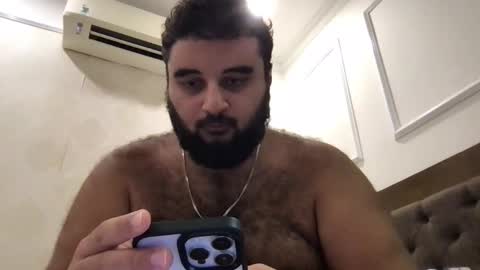 Snapshot of _alan_bear_ chatting on May 9, 12:10 pm Alan online show from May 9, 12:10 pm