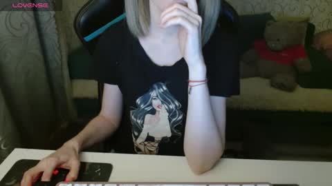 Snapshot of _alicecullen_ chatting on November 16, 2:55 pm AliceCullen online show from November 16, 2:55 pm