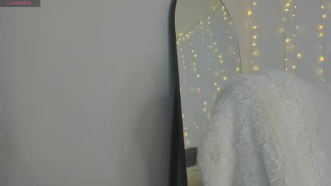 Snapshot of _allisongomez chatting on May 26, 11:12 pm _allisongomez online show from May 26, 11:12 pm