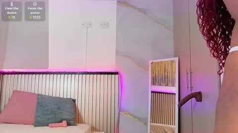 Snapshot of _anais_rose_ chatting on June 10, 7:24 pm ANAIS online show from June 10, 7:24 pm