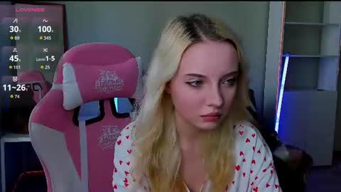 Emily online show from July 3, 2:51 am
