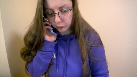 Anna online show from February 7, 8:01 am