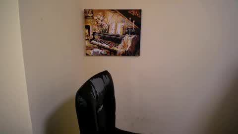 Anna online show from February 10, 10:20 am