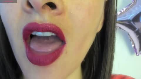 antonia online show from June 5, 10:26 pm