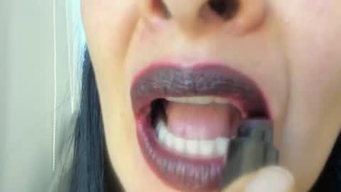 Snapshot of _antomouth_paradise chatting on July 19, 9:51 pm antonia online show from July 19, 9:51 pm