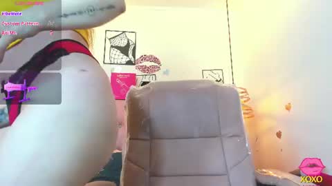 Snapshot of _antonella_11 chatting on June 28, 2:17 am _antonella_11 online show from June 28, 2:17 am