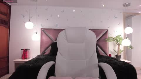 antonnela online show from November 21, 2:16 pm