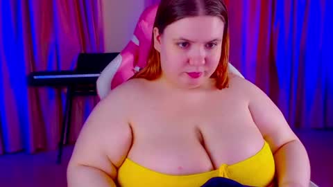 _ariaakashi_ online show from June 30, 8:37 am