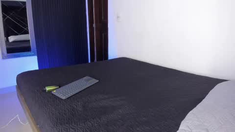_axel_09 online show from May 9, 3:56 am