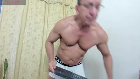 Axel online show from May 21, 11:39 am