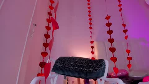 Hi guys i am Bianca  online show from February 14, 2:44 pm