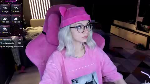 Olivia Subscribe to my Fansly -   online show from July 2, 12:54 am