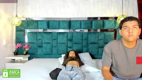 _bonnyandclyde online show from February 23, 12:02 pm