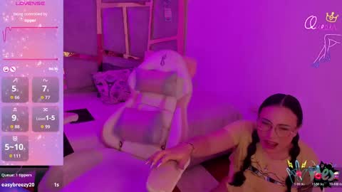 Angie  Independent model online show from May 30, 7:38 am