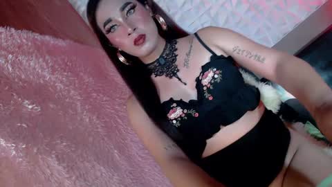 Snapshot of _caroline69 chatting on February 2, 7:20 am Caroline online show from February 2, 7:20 am