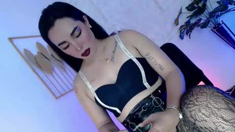 Snapshot of _caroline69 chatting on October 3, 7:38 am Caroline online show from October 3, 7:38 am