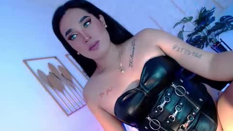 Snapshot of _caroline69 chatting on October 27, 6:06 am Caroline online show from October 27, 6:06 am