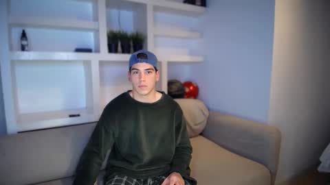_couplevibes online show from November 16, 6:24 pm