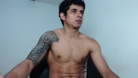  crissgex  online show from April 5, 2:53 am