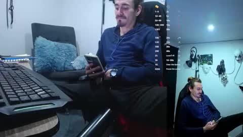 Snapshot of _delacruz911_ chatting on January 8, 2:03 am delacruz online show from January 8, 2:03 am