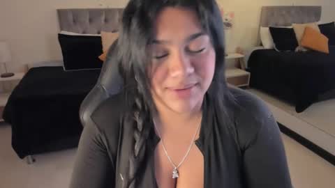 Dulcinea online show from February 28, 3:29 am