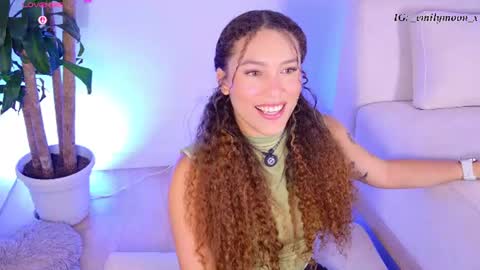 Snapshot of _emilymoon_x chatting on June 12, 1:15 am Emi online show from June 12, 1:15 am