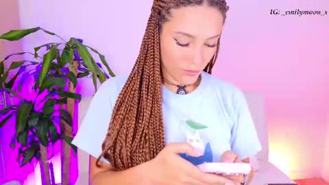 Snapshot of _emilymoon_x chatting on July 13, 1:08 am Emi online show from July 13, 1:08 am