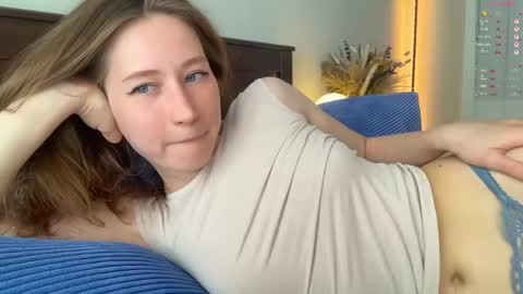 Snapshot of _feli_ chatting on April 15, 5:31 pm all my social online show from April 15, 5:31 pm
