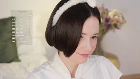 Essie  online show from December 23, 2:35 am