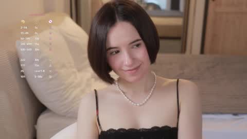 Essie  online show from May 31, 6:09 pm
