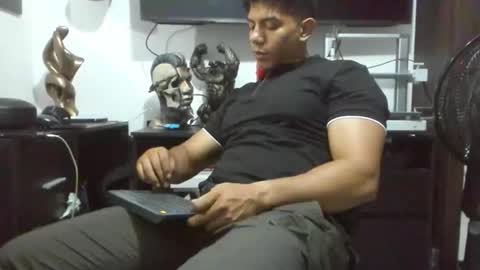 Heracles online show from February 2, 5:44 pm