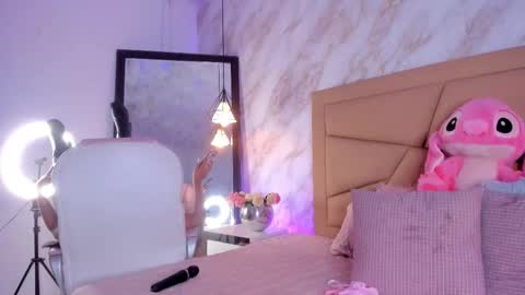 Hollywood online show from February 20, 7:32 am