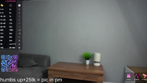 Emily online show from June 6, 5:39 pm