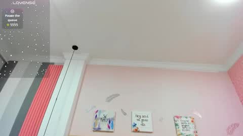 J A D E online show from November 17, 12:33 pm