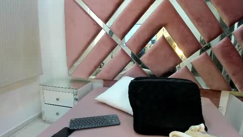 Snapshot of _jasmine_blush chatting on July 15, 1:27 pm Jasmine online show from July 15, 1:27 pm