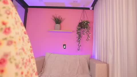 _jessica1 online show from April 2, 11:41 am