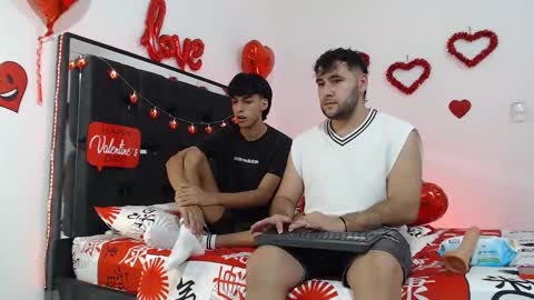 Snapshot of _jhossua_and_valerio_ chatting on February 15, 10:28 pm JHOSSUA VALERIO online show from February 15, 10:28 pm