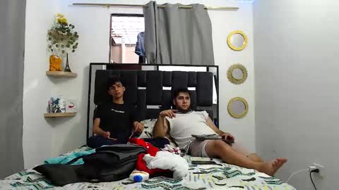 Snapshot of _jhossua_and_valerio_ chatting on March 8, 10:02 pm JHOSSUA VALERIO online show from March 8, 10:02 pm