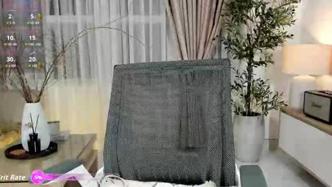 _joliie_ online show from March 17, 4:54 pm