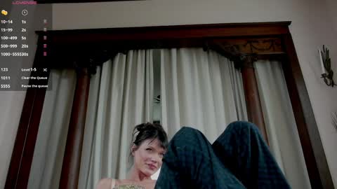 june online show from June 7, 6:22 pm